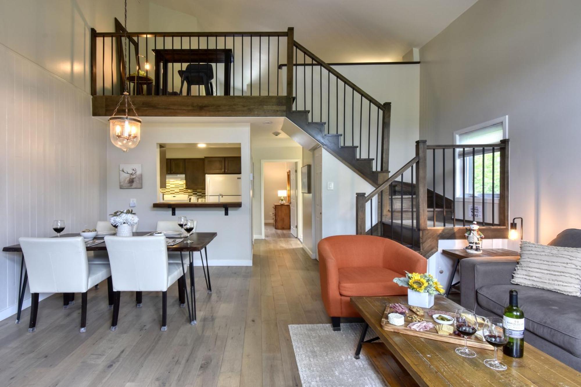 Stunning Condo - View On Lake Tremblant & Mountain Mont-Tremblant Eksteriør billede