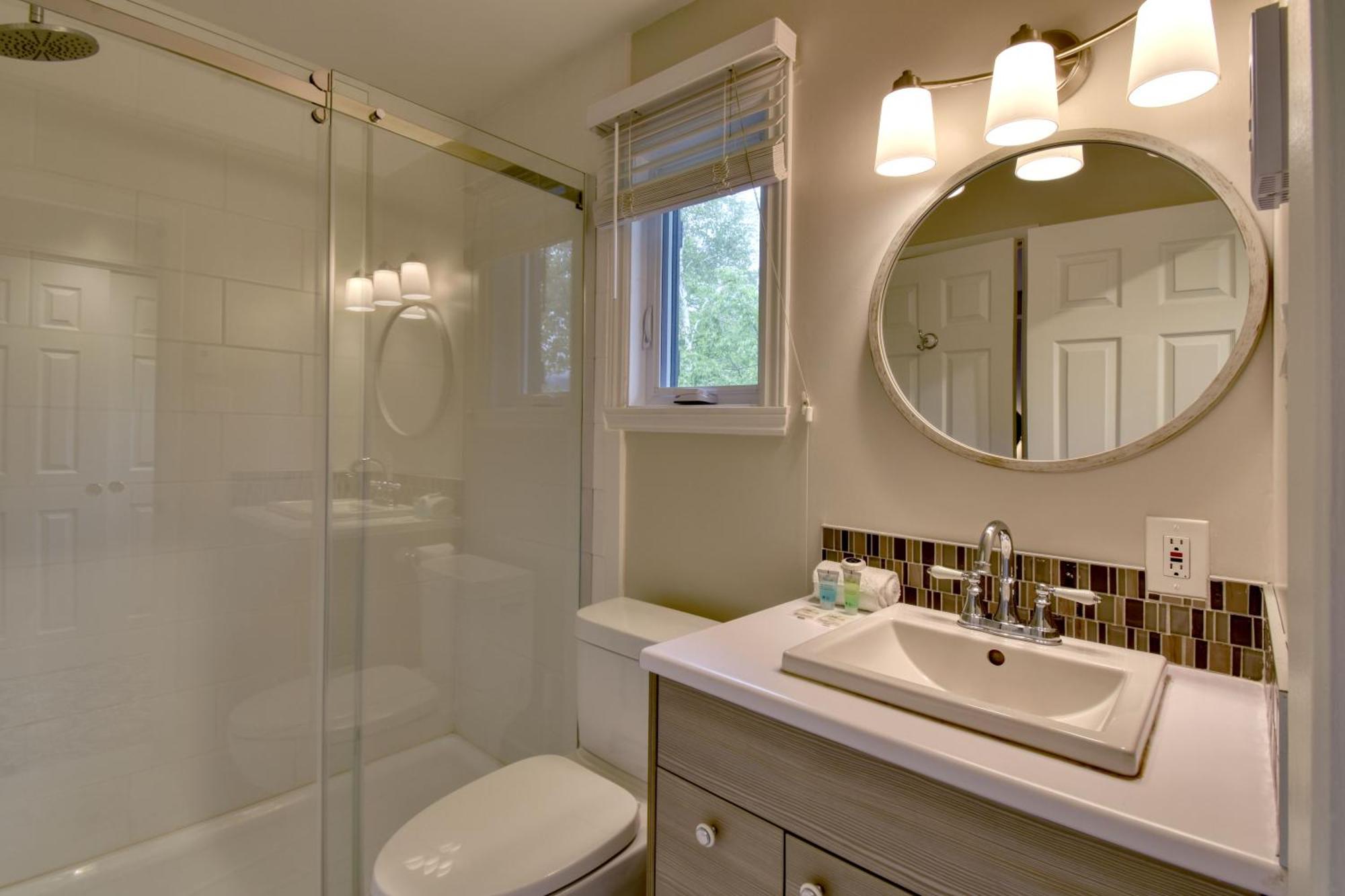 Stunning Condo - View On Lake Tremblant & Mountain Mont-Tremblant Eksteriør billede
