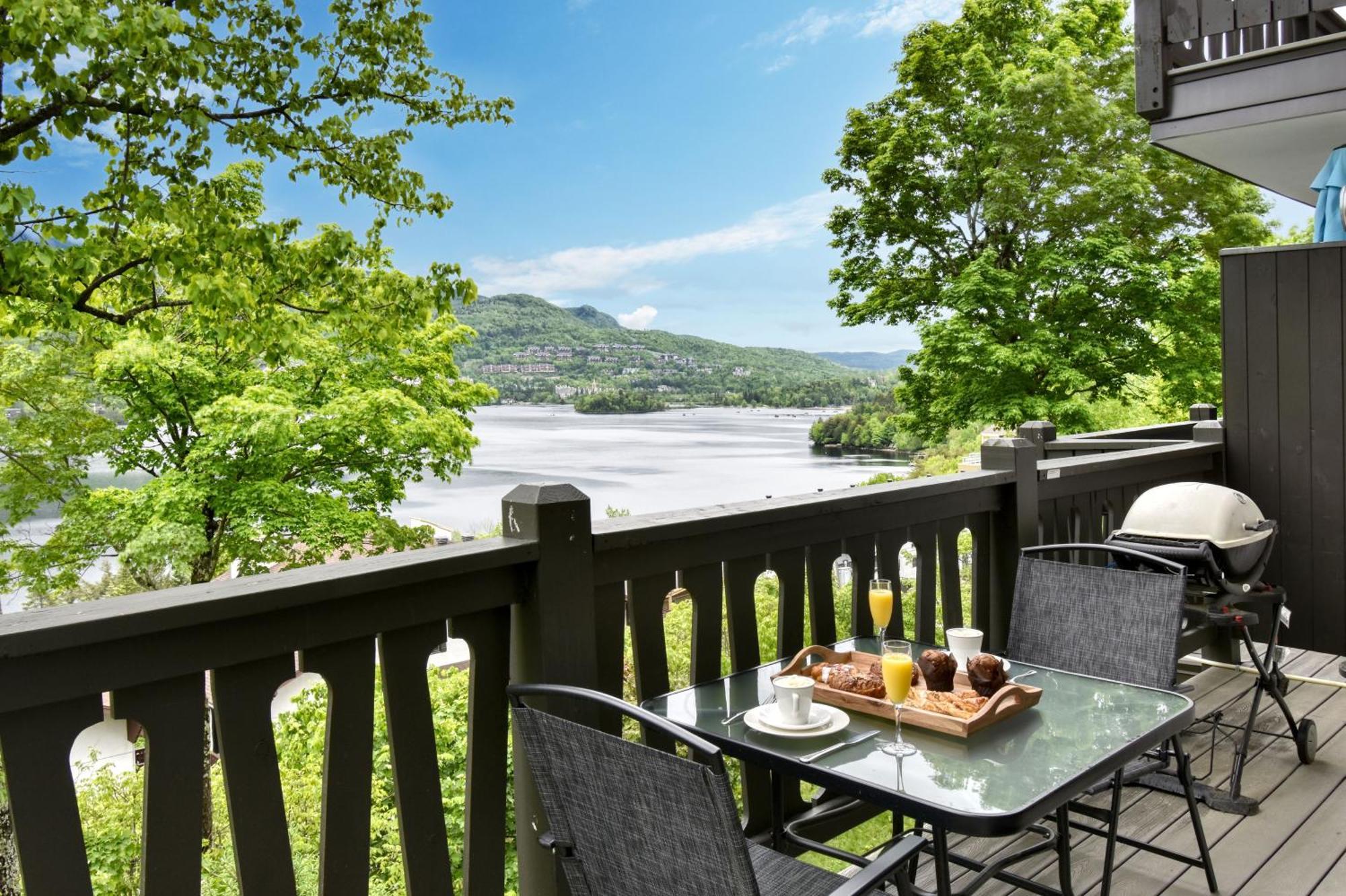 Stunning Condo - View On Lake Tremblant & Mountain Mont-Tremblant Eksteriør billede